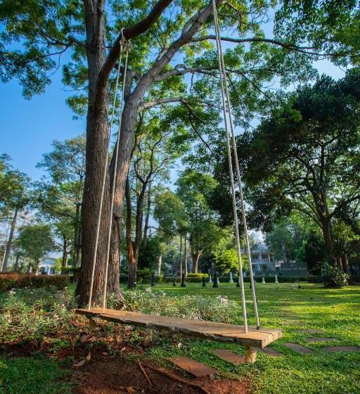 Diamond Hill Resort