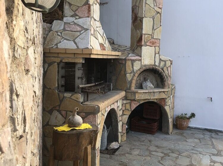 Mourtzanakis Residence   Traditional Eco Hotel In Achlada