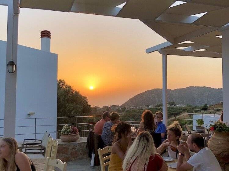 Mourtzanakis Residence   Traditional Eco Hotel In Achlada