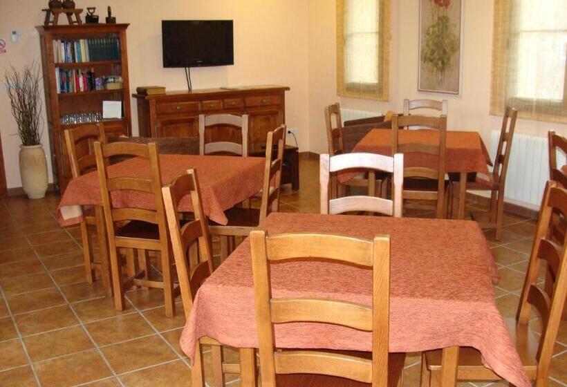 ホテル Alojamiento Rural La Henera