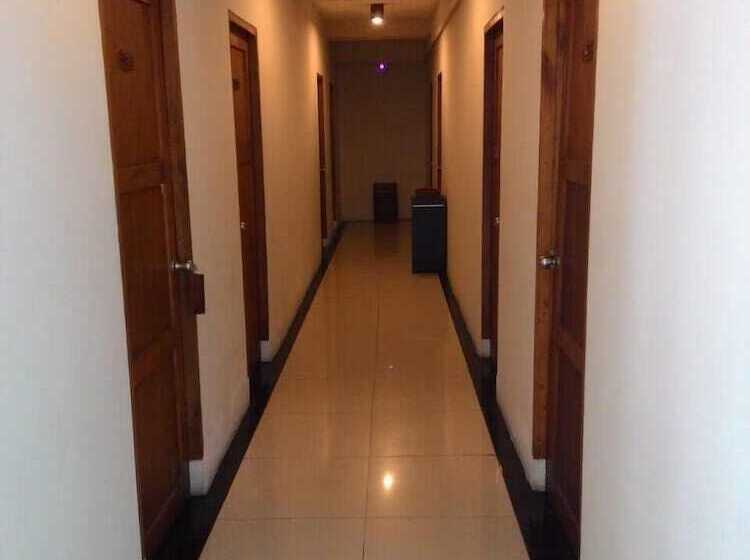 Отель Augusta Lembang