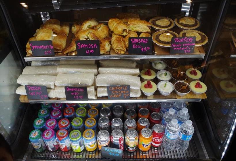 ホテル Bella Coola Eagle Lodge