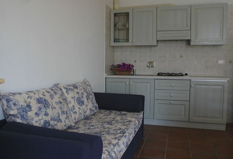 Отель Borgo Valmarina