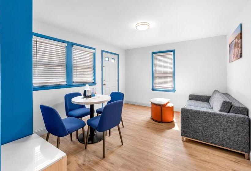هتل Buttercup Suites