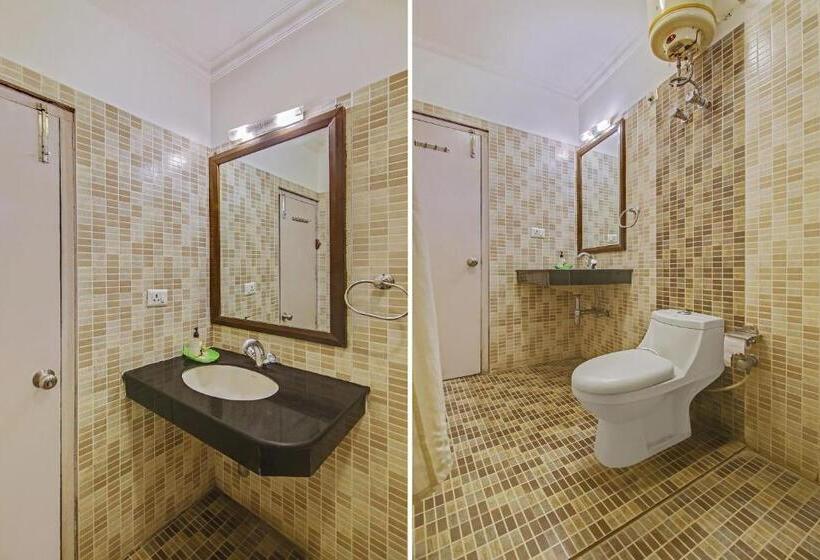 ホテル Super Capital O Tipsyy Near Aravali Biodiversity Park