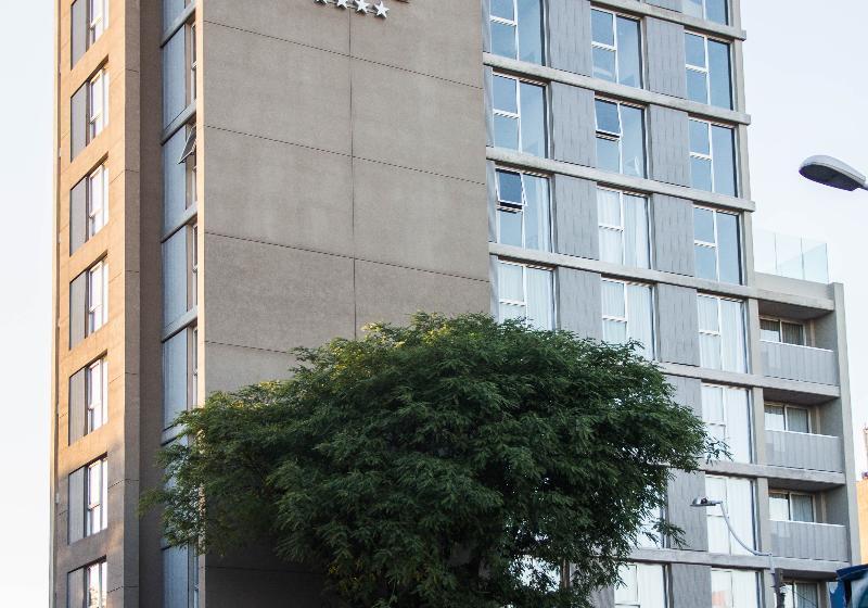 هتل Ciudadano Suites