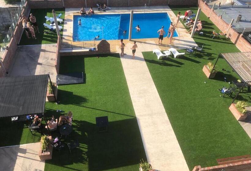 فندق Cuatro Plazas