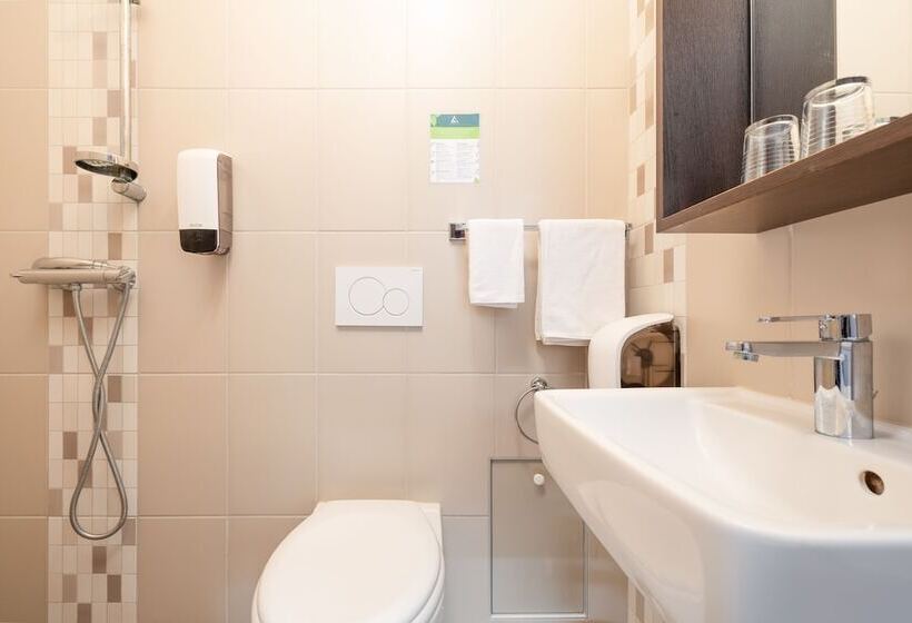 בית מלון כפרי De L Agriculture   2 étoiles