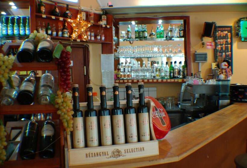 فندق Galcsik Fogadó