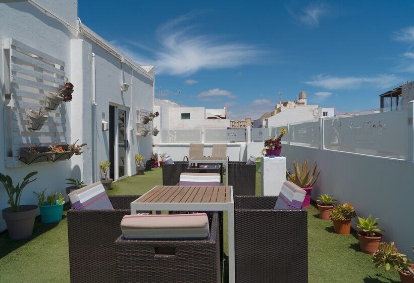 Отель Hostal San Gines