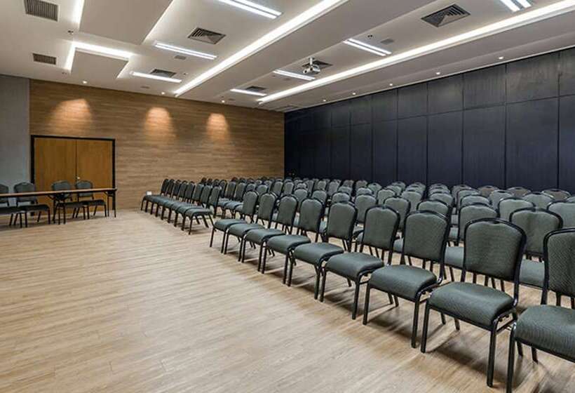 فندق Hot Beach Resort