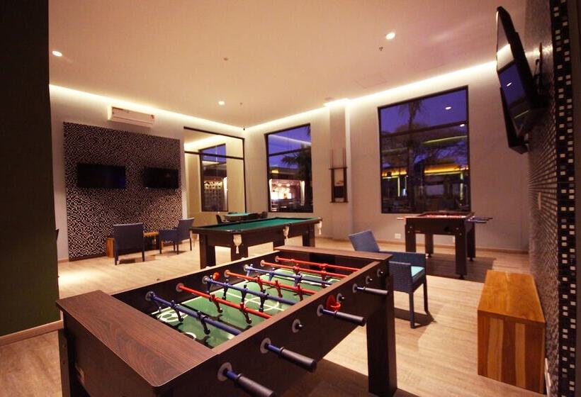 فندق Hot Beach Resort