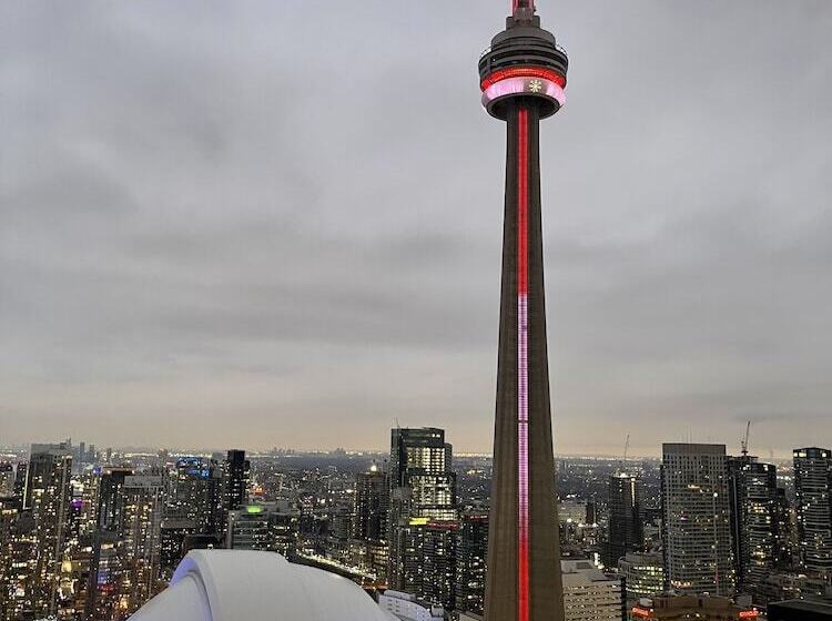 Отель Ice Suites