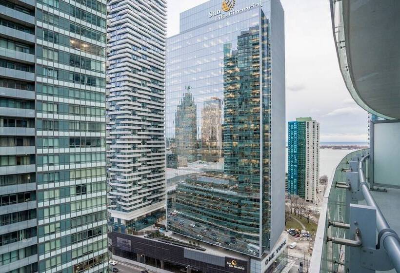 Отель Ice Suites