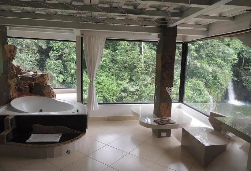 هتل Kashama Eco Resort & Spa