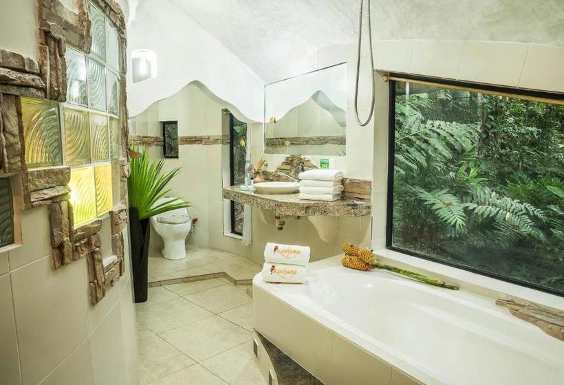 هتل Kashama Eco Resort & Spa