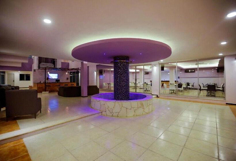 ホテル Kavia Cancun