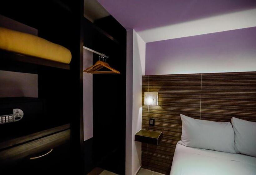 ホテル Kavia Cancun