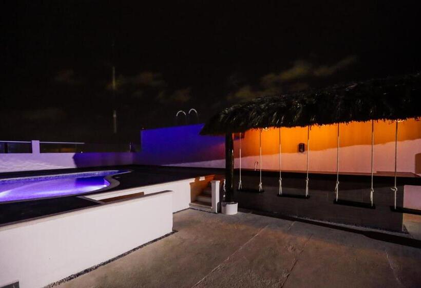 ホテル Kavia Cancun