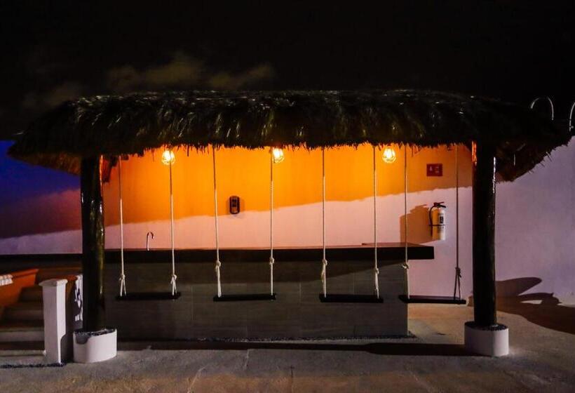 ホテル Kavia Cancun