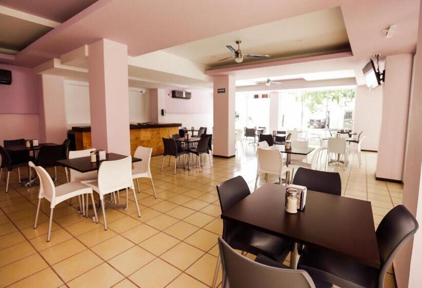 ホテル Kavia Cancun