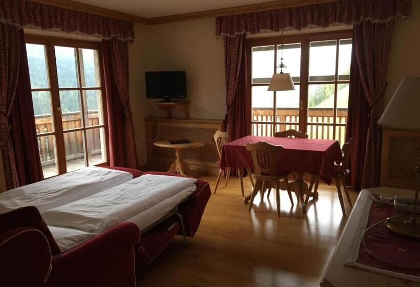 בית מלון כפרי Lüch Da Pćëi