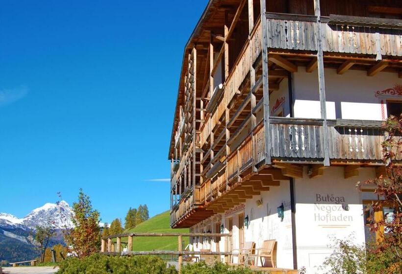 בית מלון כפרי Lüch Da Pćëi