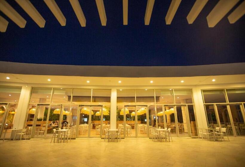 هتل Lixus Beach Resort   All In