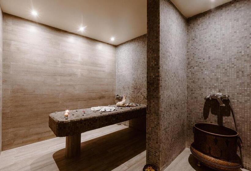 هتل Lixus Beach Resort   All In