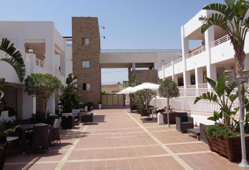 בית מלון כפרי Nuc Sun Resort