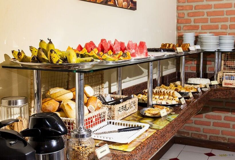 호텔 Pousada Raisis