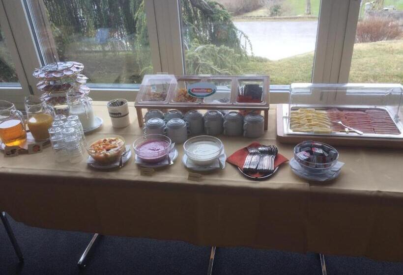 ホテル Restaurant Heidihof