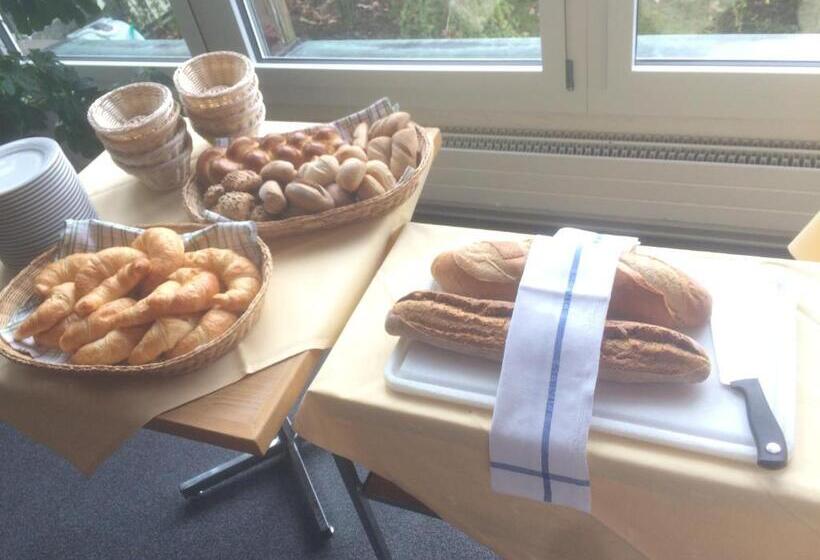 ホテル Restaurant Heidihof