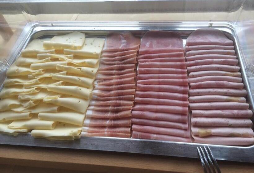 ホテル Restaurant Heidihof