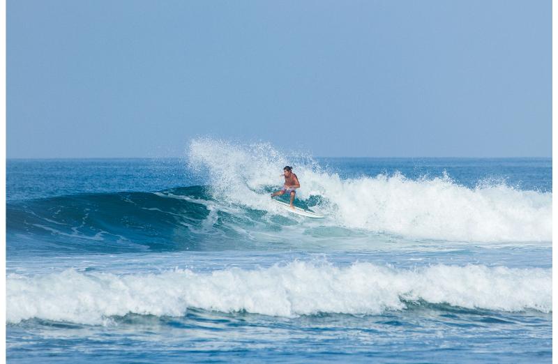 هتل Socialtel Montañita   Formerly Selina Montañita