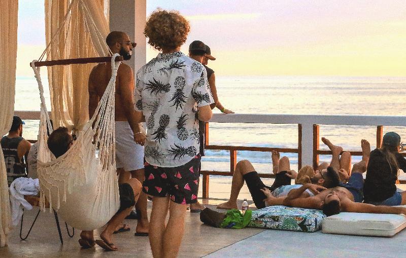 هتل Socialtel Montañita   Formerly Selina Montañita