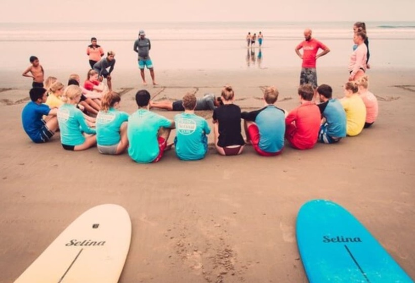 هتل Socialtel Montañita   Formerly Selina Montañita