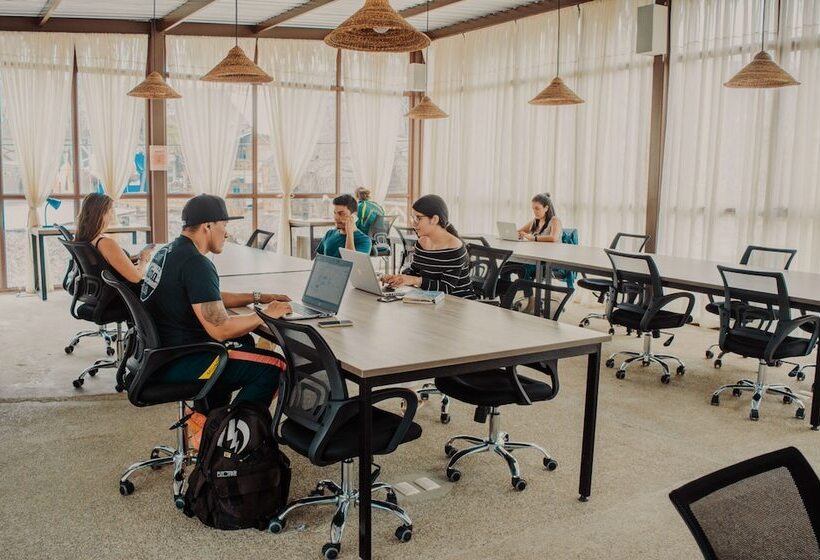 هتل Socialtel Montañita   Formerly Selina Montañita