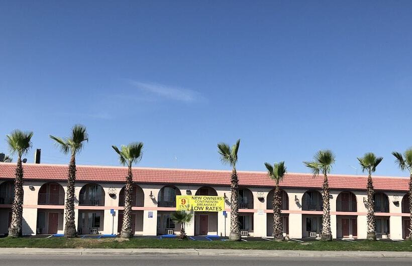 酒店 National 9 Inn