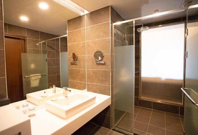 فندق The Qube Resort Jeju