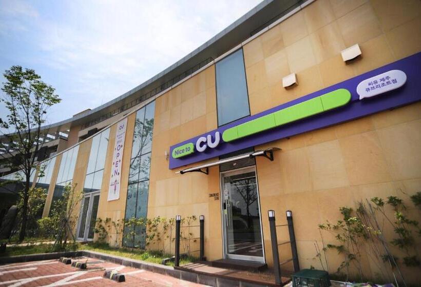 فندق The Qube Resort Jeju