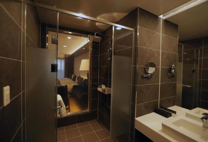 فندق The Qube Resort Jeju