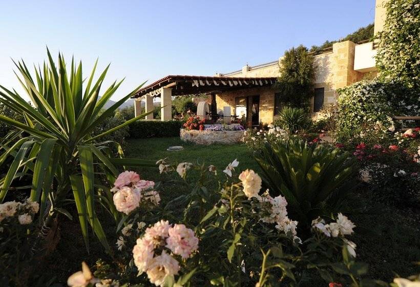 בית מלון כפרי The Stonemade Houses