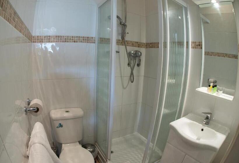 בית מלון כפרי Thomas James