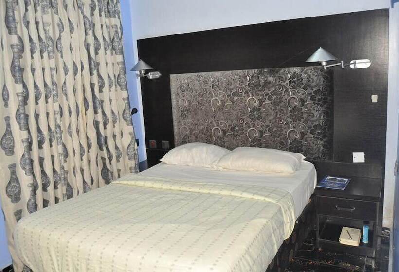 هتل Transtell Suites & Apartments
