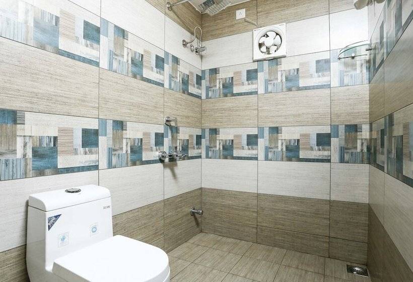 Отель Treebo Trip Cmks Habitat Center