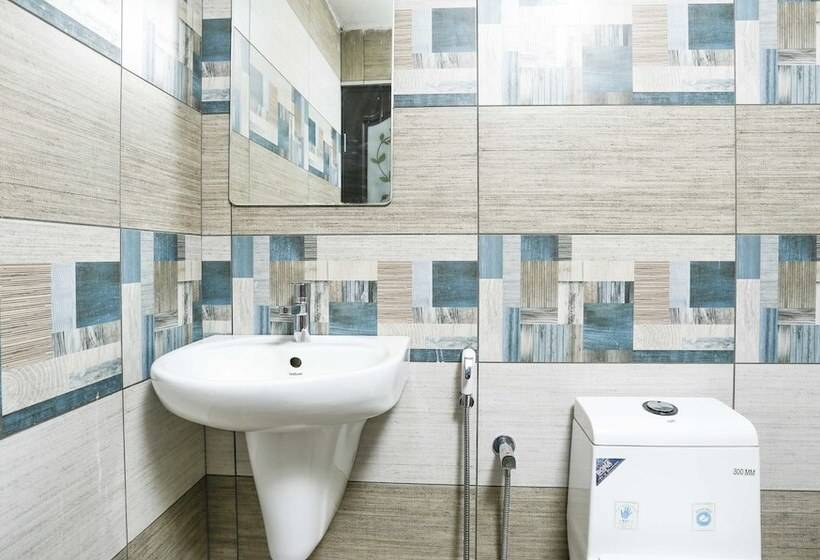 Отель Treebo Trip Cmks Habitat Center