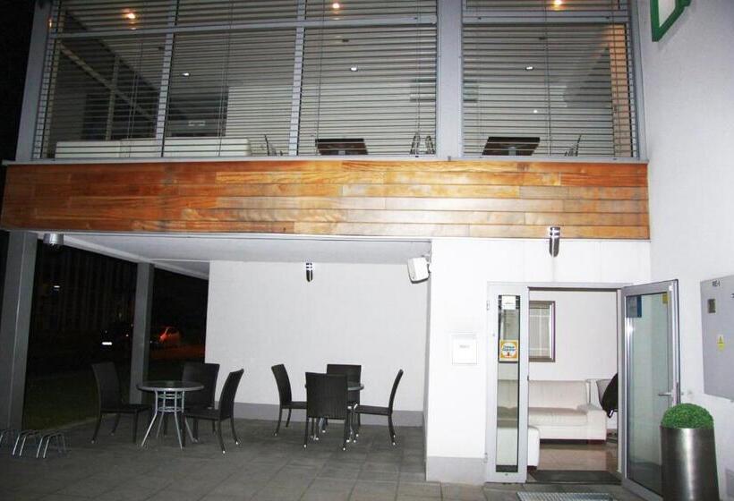 בית מלון כפרי Villa Green