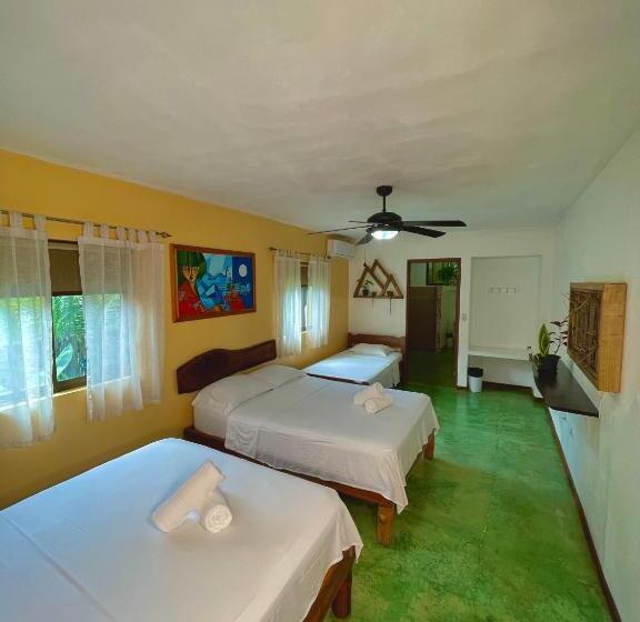 בית מלון כפרי Villas Jacquelina