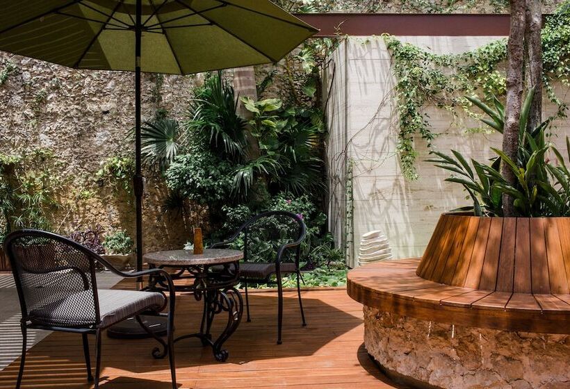 Ya Ax Hotel Boutique